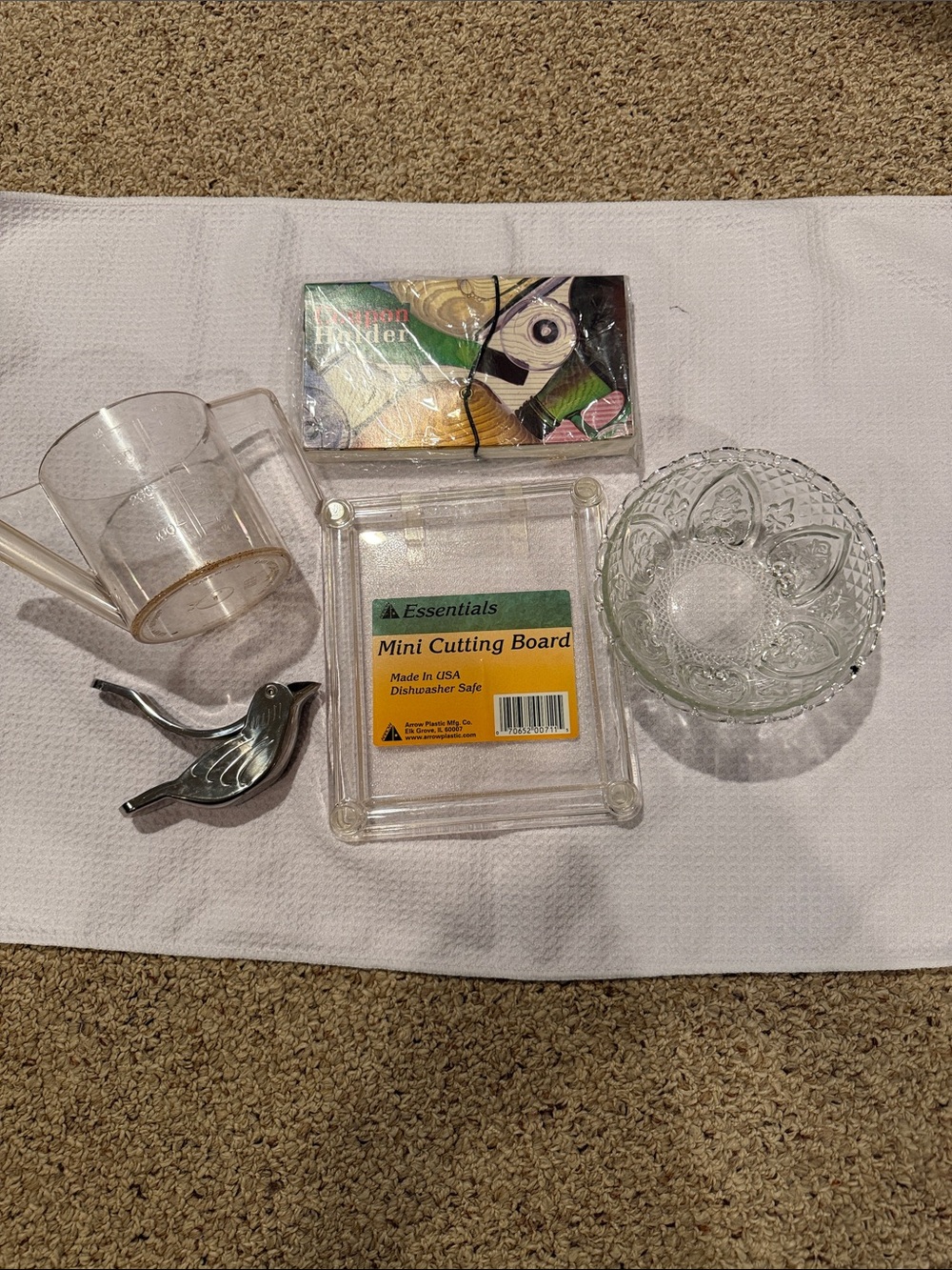 Kitchen Essentials Glass Mini Cutting Board Bird Lemon Squeezer Measuring Cup